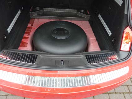 Opel Insignia 63L Radmuldentank