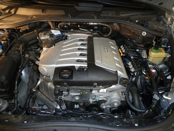 VW Touareg 3,2 Motor offen